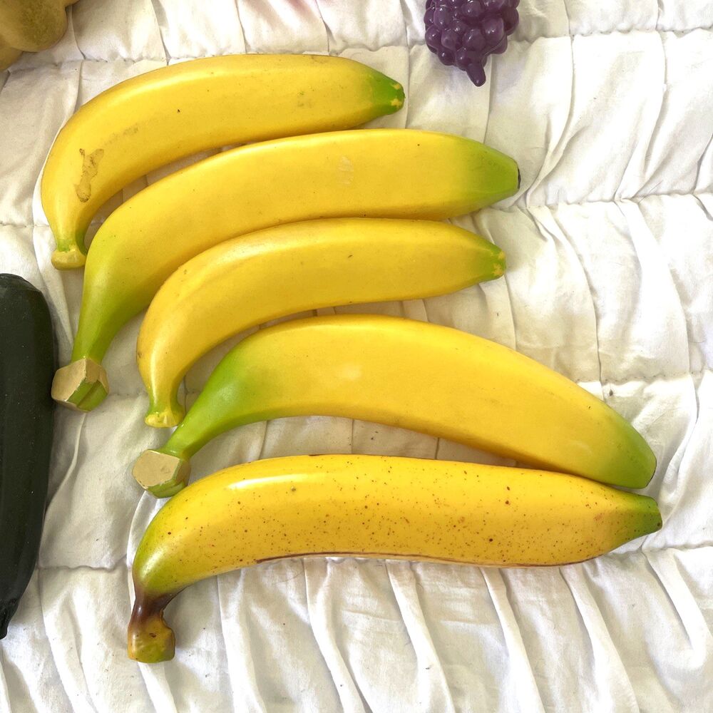 Lot 35 Pc Faux Artificial Fruit And‎ Vegetables most =actual size realistic look - Picture 2 of 9